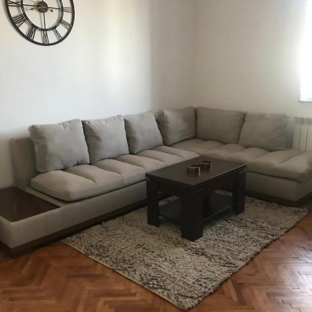 Apartament Sanda Lägenhet Turda Exteriör bild