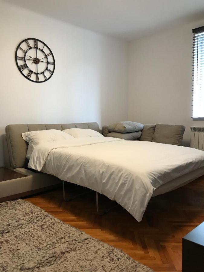 Apartament Sanda Lägenhet Turda Exteriör bild