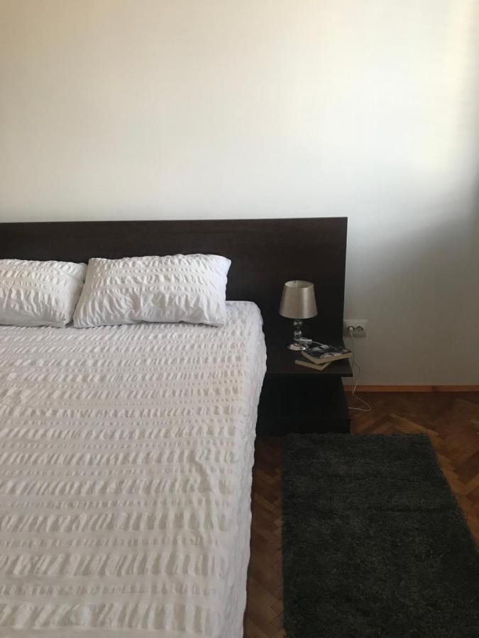 Apartament Sanda Lägenhet Turda Exteriör bild